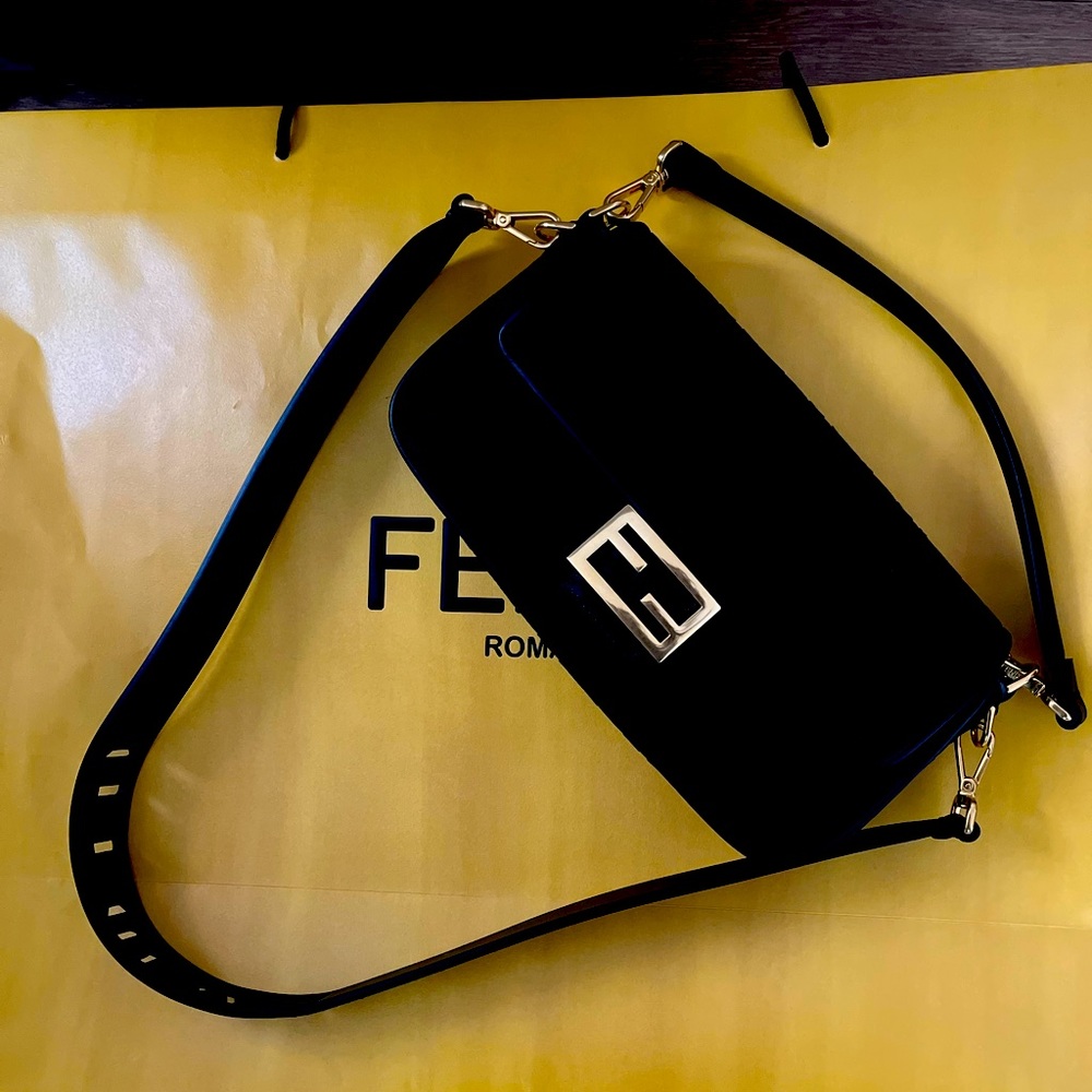 LIMITED EDITION black & gold Fendi®️ Baguette w/dust bag, box - sold only in EU!